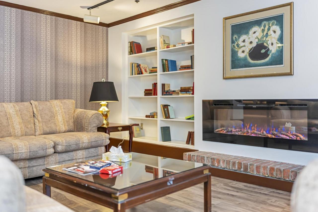 ויקטוריה The Bedford Regency Hotel מראה חיצוני תמונה
