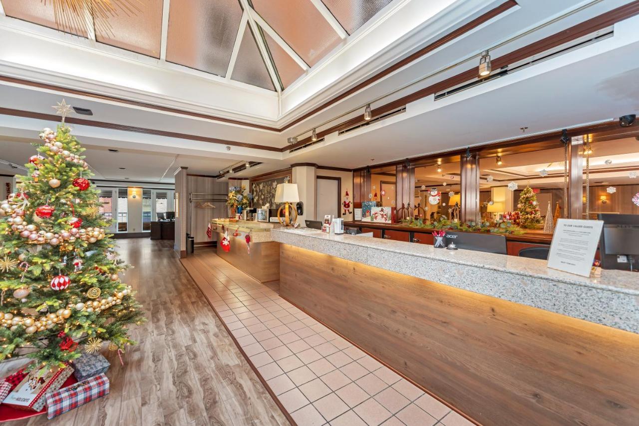 ויקטוריה The Bedford Regency Hotel מראה חיצוני תמונה