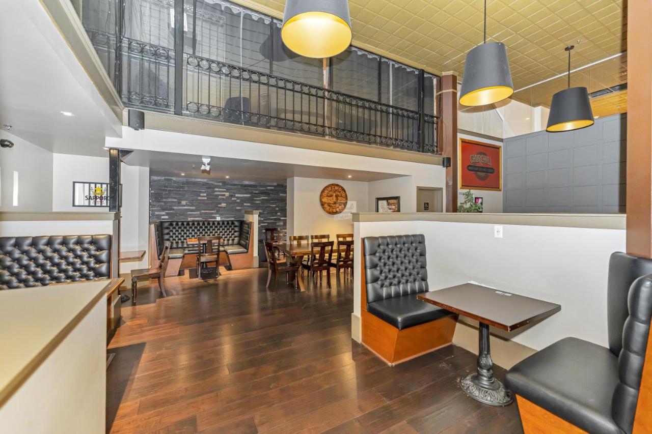 ויקטוריה The Bedford Regency Hotel מראה חיצוני תמונה