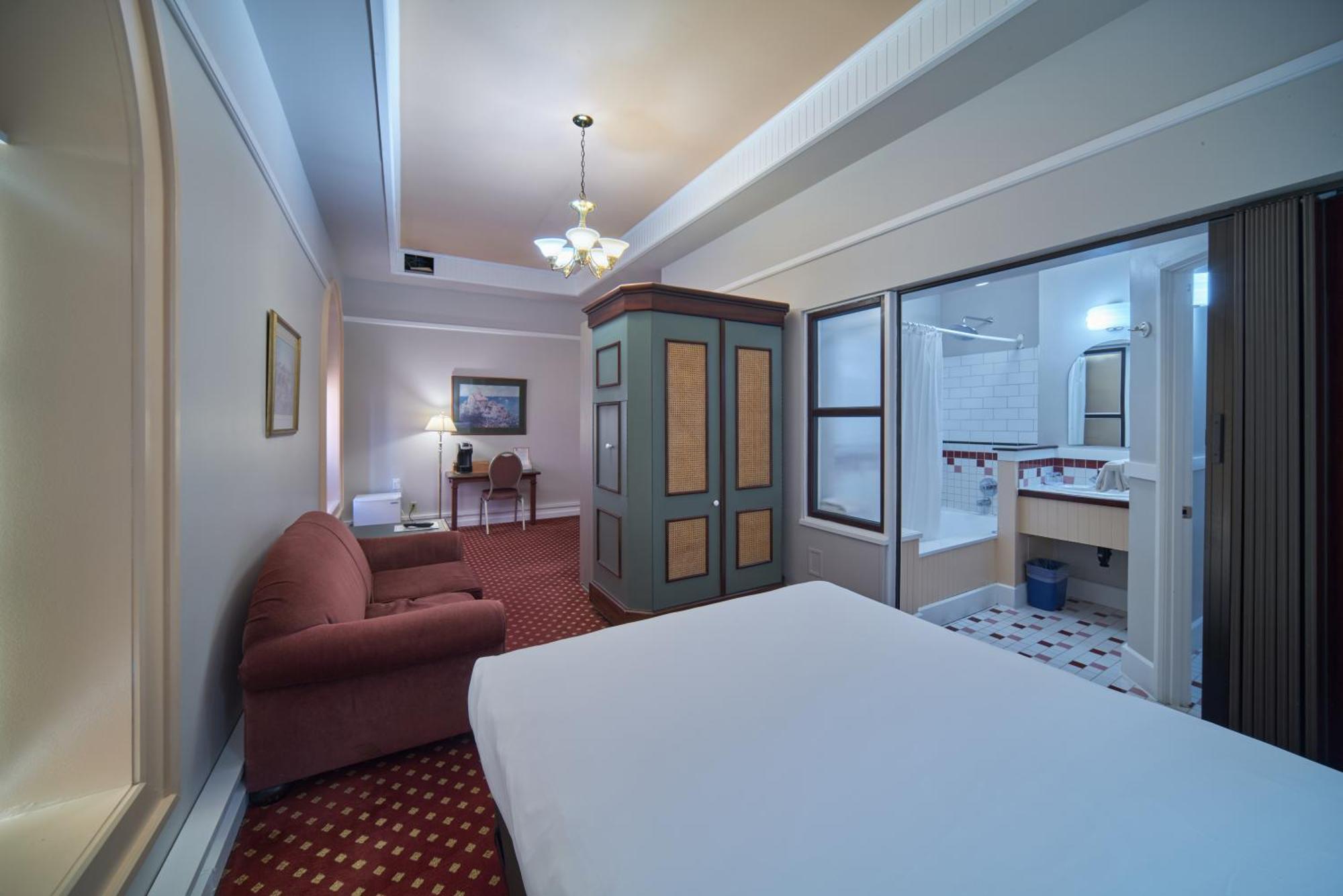 ויקטוריה The Bedford Regency Hotel מראה חיצוני תמונה