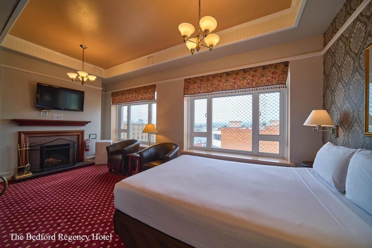 ויקטוריה The Bedford Regency Hotel מראה חיצוני תמונה