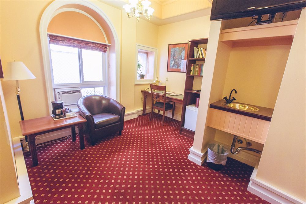 ויקטוריה The Bedford Regency Hotel מראה חיצוני תמונה